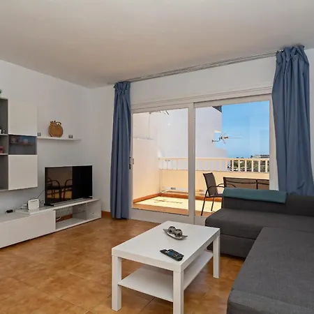 Casa Ayram - Private Terrace - Pool - 10 Min Walk Costa Teguise