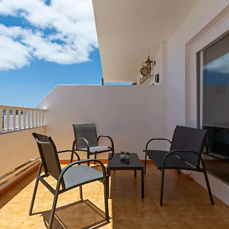 Casa Ayram - Private Terrace - Pool - 10 Min Walk