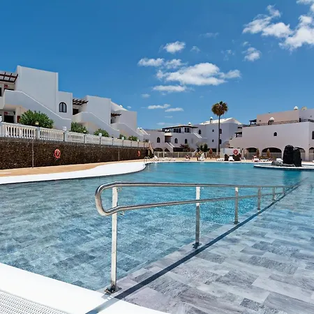 Apartment Casa Ayram - Private Terrace - Pool - 10 Min Walk