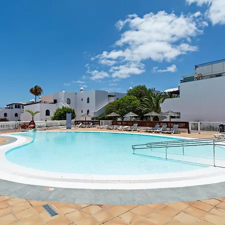Casa Ayram - Private Terrace - Pool - 10 Min Walk Apartment *