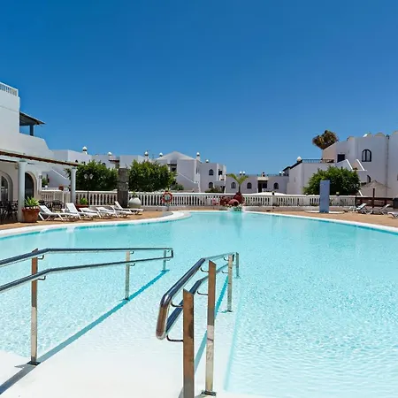 Casa Ayram - Private Terrace - Pool - 10 Min Walk Apartment *