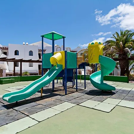 Casa Ayram - Private Terrace - Pool - 10 Min Walk *